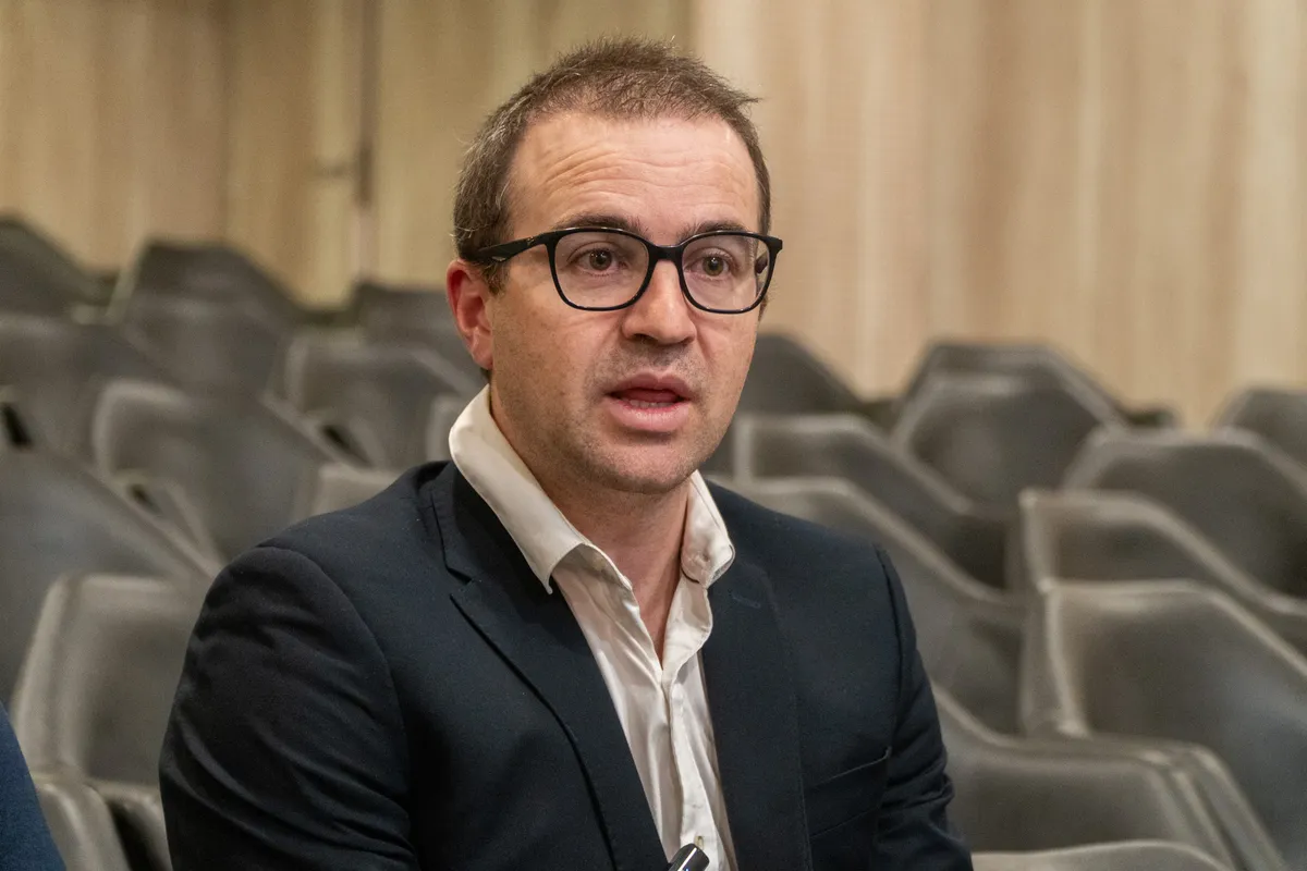 Dr. Emiliano Mollea